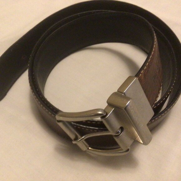 Levis Reversible Belt Black or Brown Genuine Leather Men's Size 44 - Picture 3 of 7